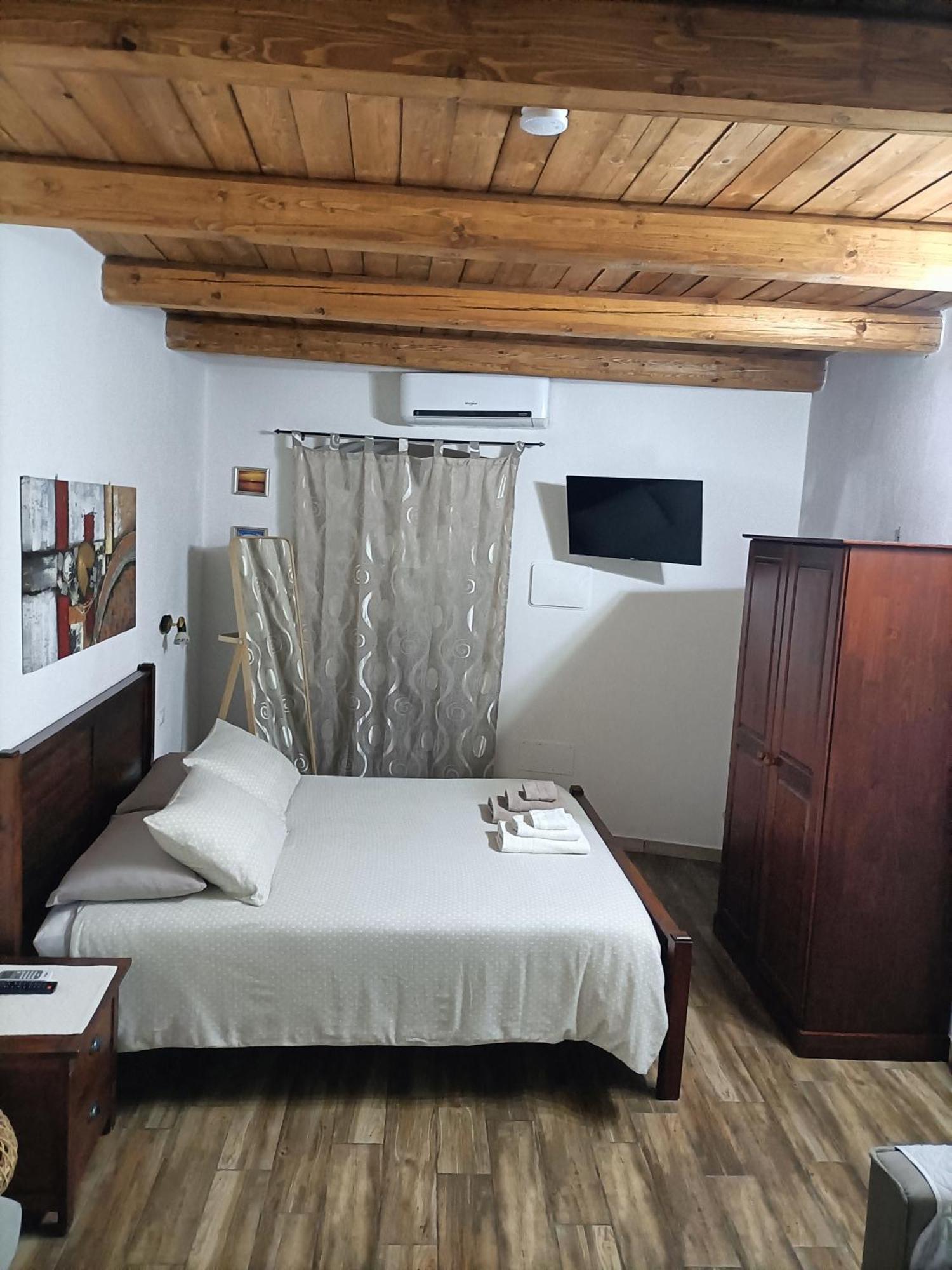 איגלסיאס Bed And Breakfast Raggio Di Sole מראה חיצוני תמונה