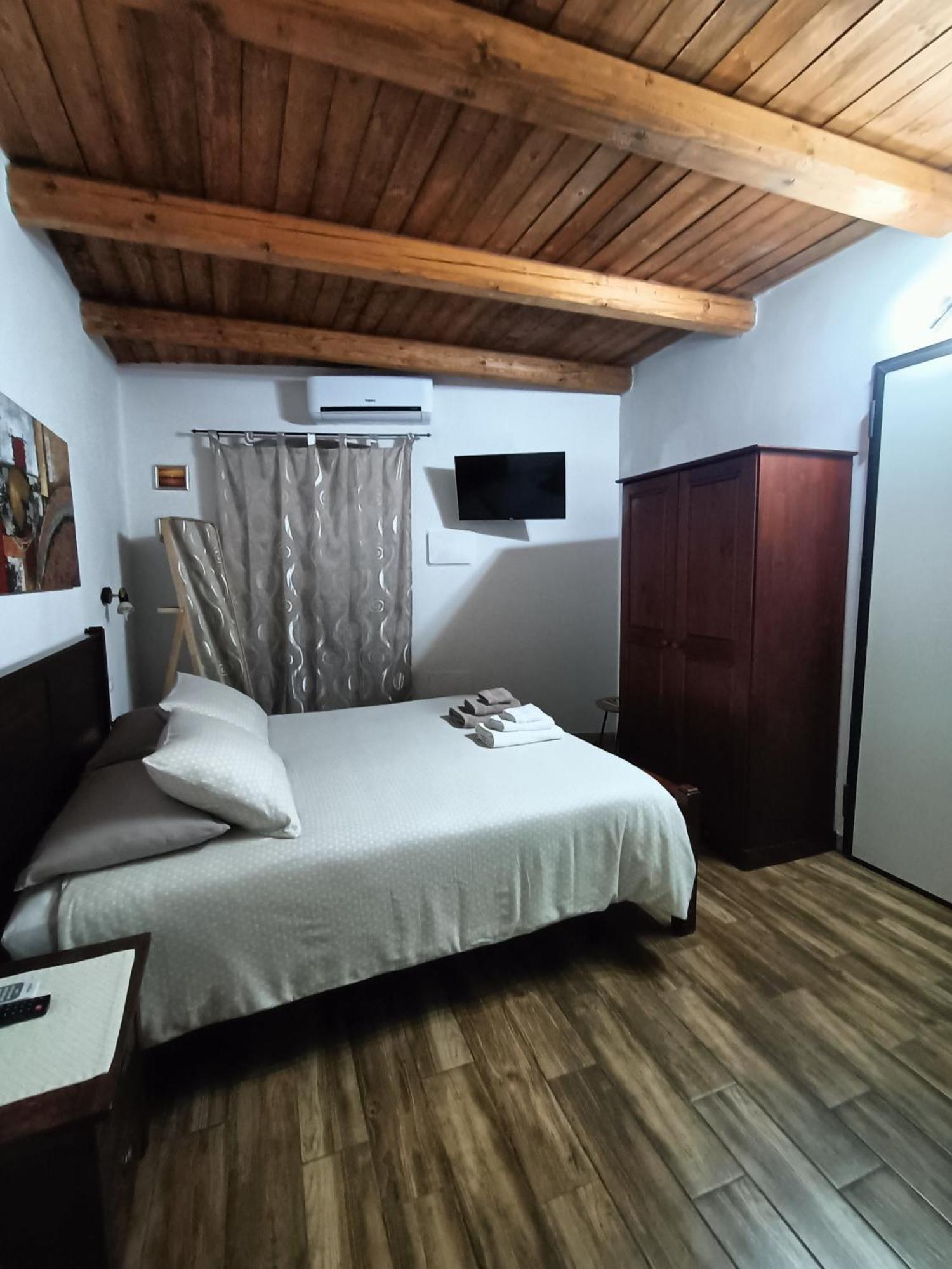 איגלסיאס Bed And Breakfast Raggio Di Sole מראה חיצוני תמונה