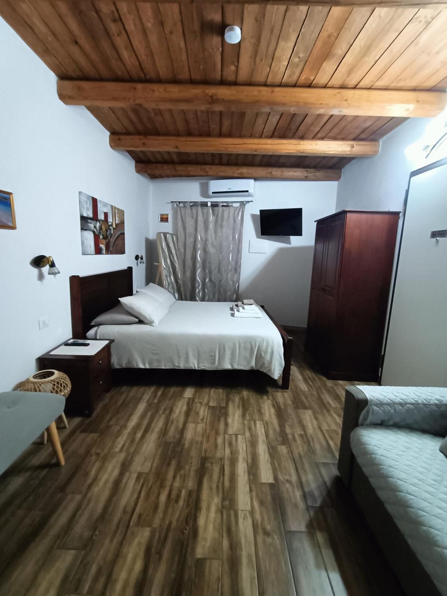 איגלסיאס Bed And Breakfast Raggio Di Sole מראה חיצוני תמונה