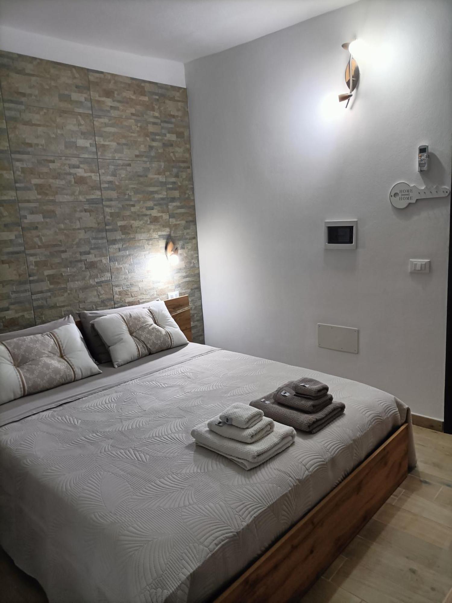 איגלסיאס Bed And Breakfast Raggio Di Sole מראה חיצוני תמונה