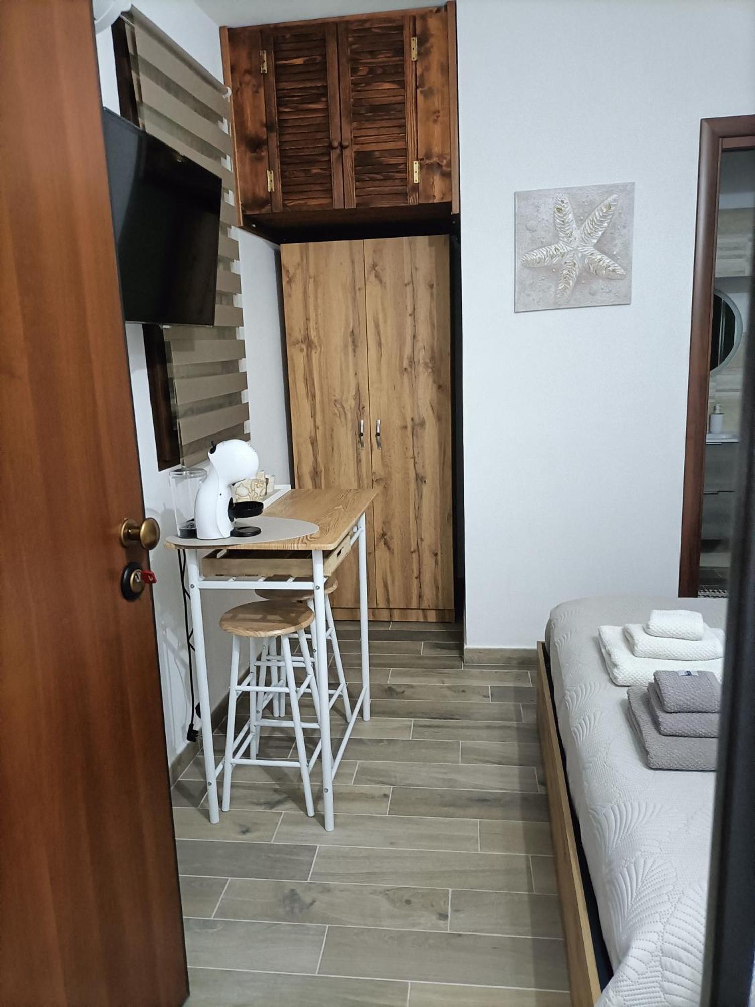 איגלסיאס Bed And Breakfast Raggio Di Sole מראה חיצוני תמונה